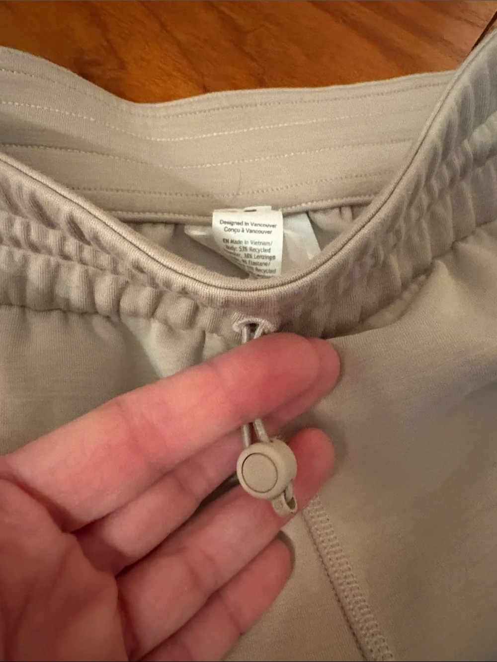 Lululemon shorts - Picture 3 of 8